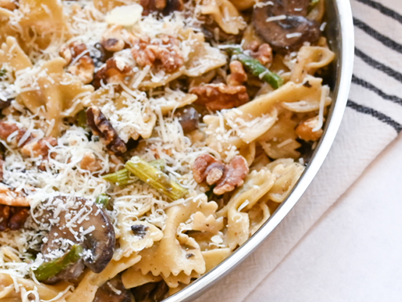 Creamy Farfalle with Asparagus & Mushrooms