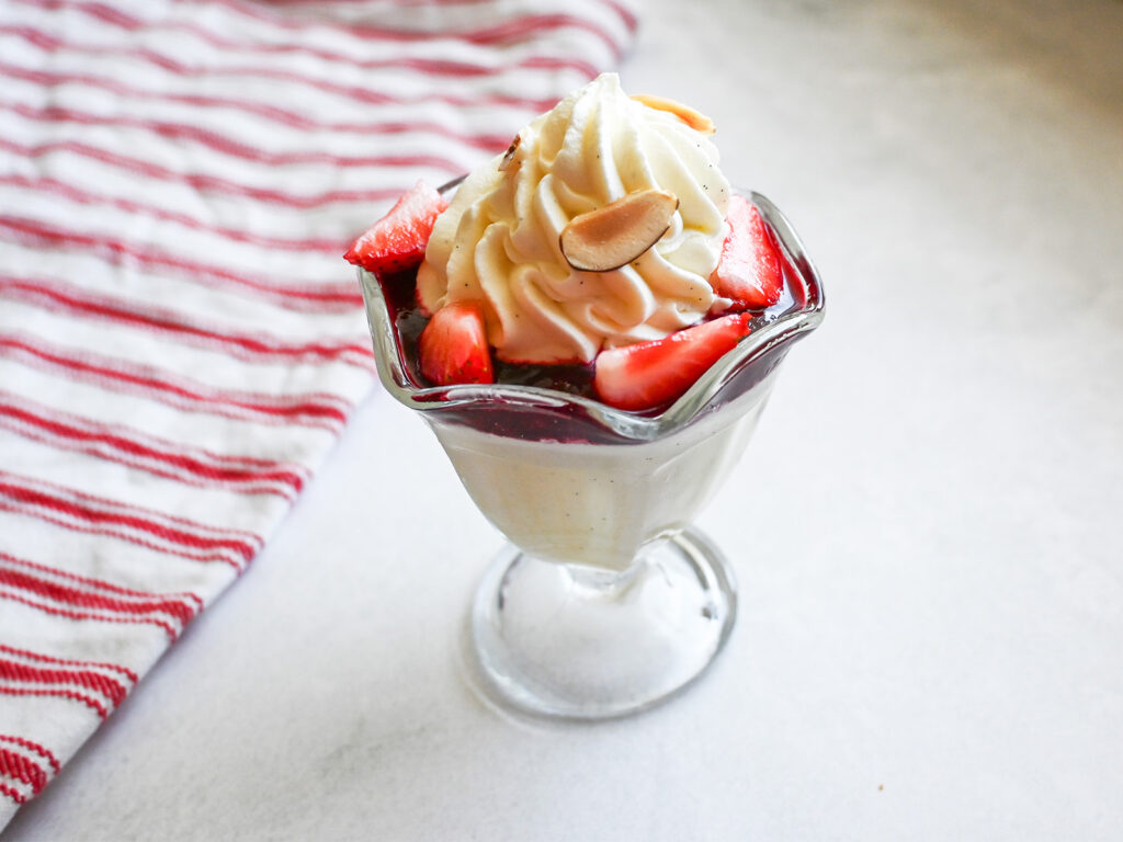 Vanilla Bean Parfait Sundae