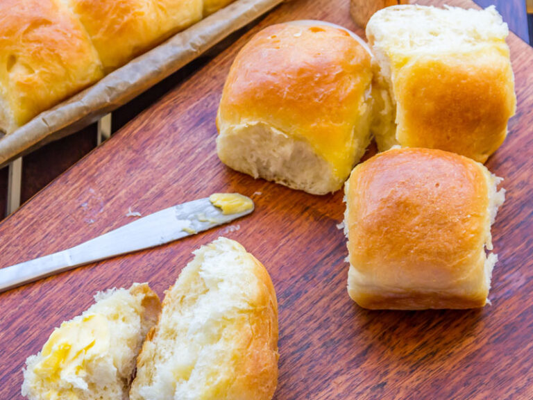 Honey Butter Yeast Rolls Prairie Farms Dairy, Inc.