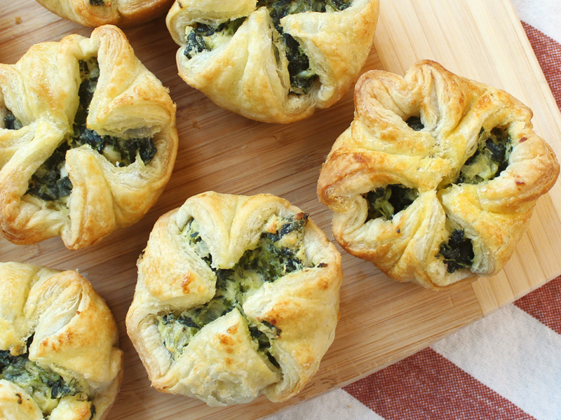 Spinach Puffs with Cream Cheese Bacon and Feta