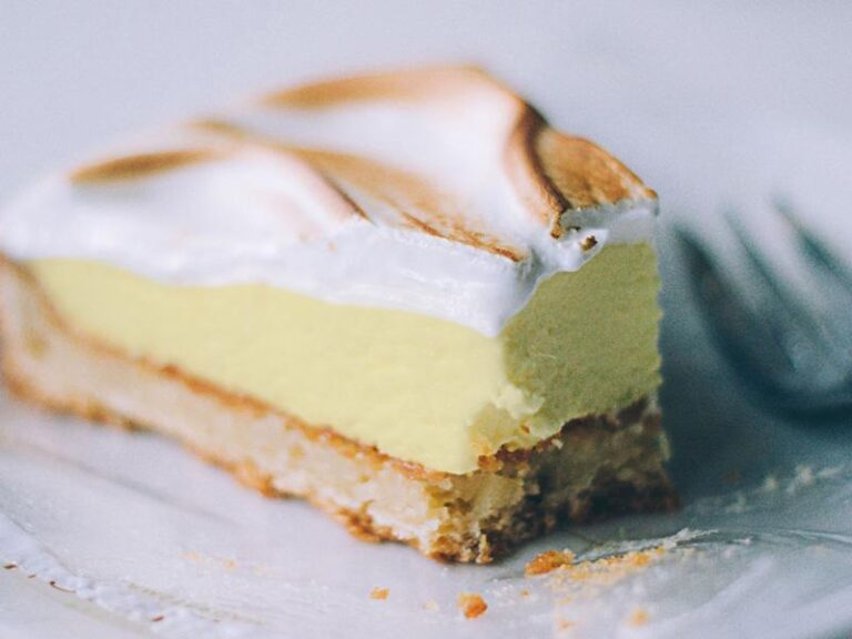 Egg Nog Meringue Pie Prairie Farms Dairy, Inc.